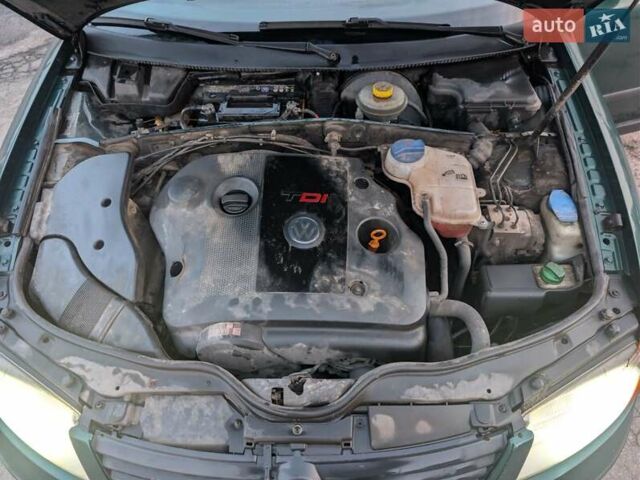 Зеленый Фольксваген Пассат, объемом двигателя 1.9 л и пробегом 475 тыс. км за 4000 $, фото 14 на Automoto.ua