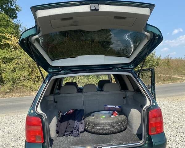 Зеленый Фольксваген Пассат, объемом двигателя 1.8 л и пробегом 230 тыс. км за 4000 $, фото 27 на Automoto.ua