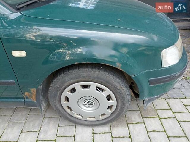 Зелений Фольксваген Пассат, об'ємом двигуна 1.9 л та пробігом 370 тис. км за 2500 $, фото 9 на Automoto.ua