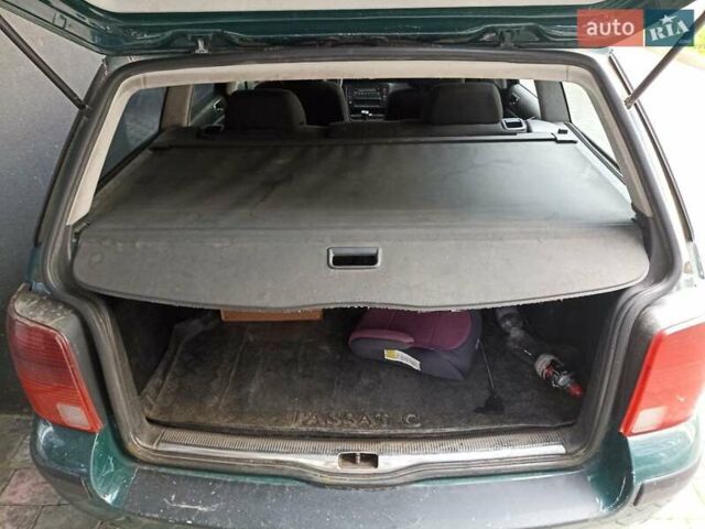 Зелений Фольксваген Пассат, об'ємом двигуна 1.9 л та пробігом 370 тис. км за 2500 $, фото 4 на Automoto.ua