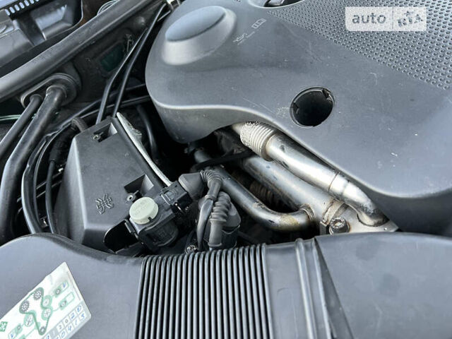 Зелений Фольксваген Пассат, об'ємом двигуна 1.9 л та пробігом 300 тис. км за 4450 $, фото 53 на Automoto.ua