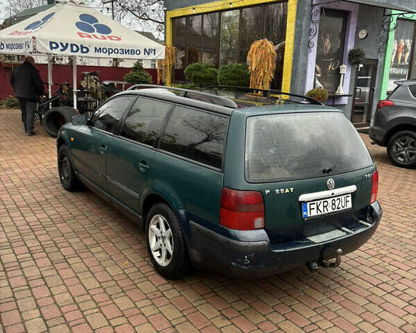 Зеленый Фольксваген Пассат, объемом двигателя 1.9 л и пробегом 390 тыс. км за 1600 $, фото 6 на Automoto.ua