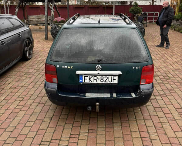 Зеленый Фольксваген Пассат, объемом двигателя 1.9 л и пробегом 390 тыс. км за 1600 $, фото 5 на Automoto.ua