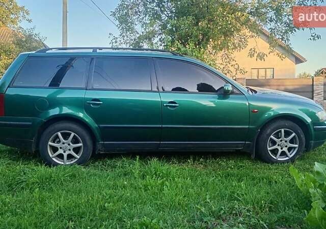 Зелений Фольксваген Пассат, об'ємом двигуна 1.9 л та пробігом 356 тис. км за 3699 $, фото 4 на Automoto.ua