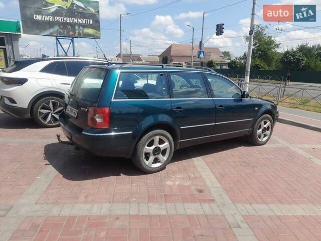 Зеленый Фольксваген Пассат, объемом двигателя 2.5 л и пробегом 400 тыс. км за 3100 $, фото 4 на Automoto.ua