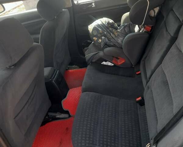 Зеленый Фольксваген Пассат, объемом двигателя 2.5 л и пробегом 400 тыс. км за 3100 $, фото 10 на Automoto.ua