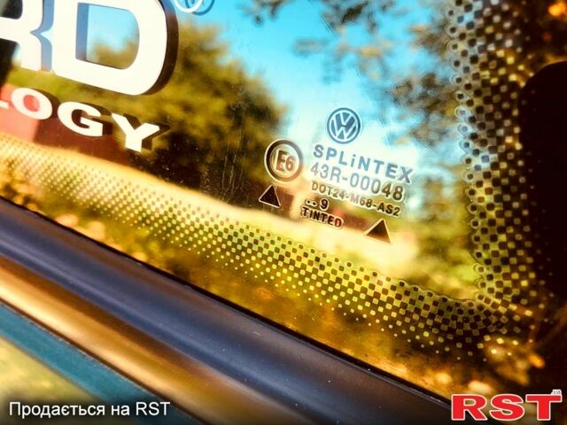 Зеленый Фольксваген Пассат, объемом двигателя 1.9 л и пробегом 357 тыс. км за 4200 $, фото 3 на Automoto.ua