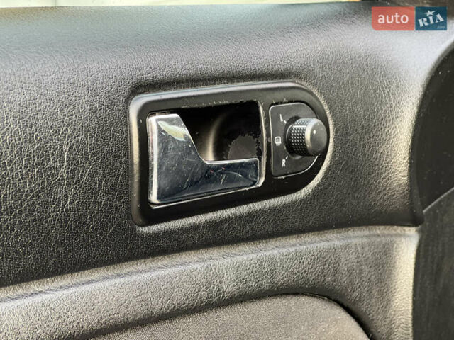 Зеленый Фольксваген Пассат, объемом двигателя 1.98 л и пробегом 326 тыс. км за 3700 $, фото 23 на Automoto.ua