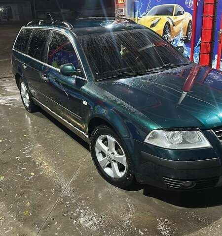 Зеленый Фольксваген Пассат, объемом двигателя 1.98 л и пробегом 294 тыс. км за 4200 $, фото 6 на Automoto.ua