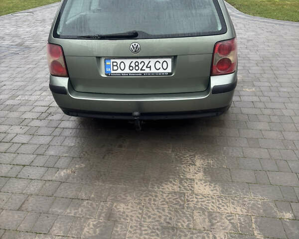 Зеленый Фольксваген Пассат, объемом двигателя 1.78 л и пробегом 240 тыс. км за 4150 $, фото 2 на Automoto.ua