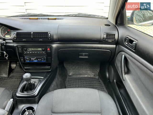 Зеленый Фольксваген Пассат, объемом двигателя 1.98 л и пробегом 326 тыс. км за 3700 $, фото 18 на Automoto.ua