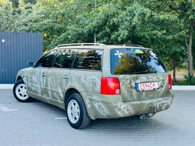 Зеленый Фольксваген Пассат, объемом двигателя 1.9 л и пробегом 237 тыс. км за 2350 $, фото 1 на Automoto.ua