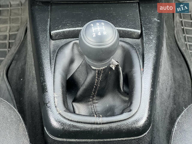 Зеленый Фольксваген Пассат, объемом двигателя 1.98 л и пробегом 326 тыс. км за 3700 $, фото 20 на Automoto.ua