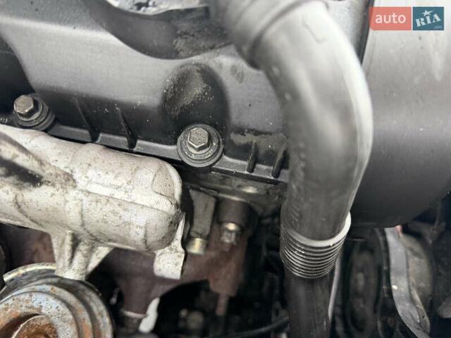 Зеленый Фольксваген Пассат, объемом двигателя 1.9 л и пробегом 295 тыс. км за 4900 $, фото 61 на Automoto.ua