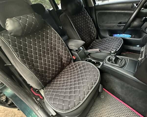 Зеленый Фольксваген Пассат, объемом двигателя 1.98 л и пробегом 294 тыс. км за 4200 $, фото 9 на Automoto.ua