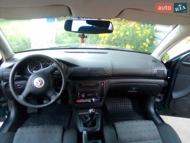 Зеленый Фольксваген Пассат, объемом двигателя 1.9 л и пробегом 291 тыс. км за 5900 $, фото 2 на Automoto.ua