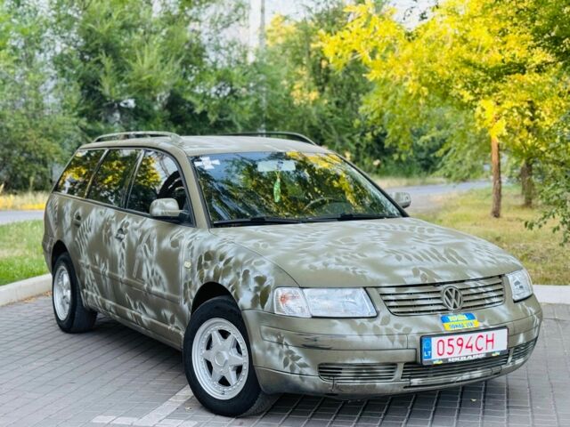 Зеленый Фольксваген Пассат, объемом двигателя 1.9 л и пробегом 237 тыс. км за 2350 $, фото 7 на Automoto.ua