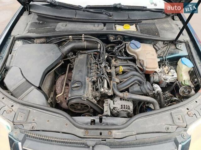 Зеленый Фольксваген Пассат, объемом двигателя 1.6 л и пробегом 319 тыс. км за 3500 $, фото 6 на Automoto.ua