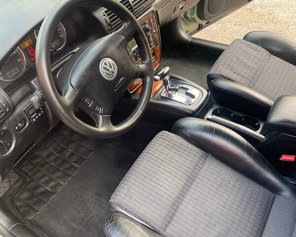 Зеленый Фольксваген Пассат, объемом двигателя 1.78 л и пробегом 191 тыс. км за 5950 $, фото 42 на Automoto.ua