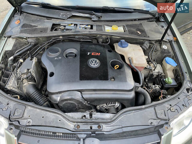 Зелений Фольксваген Пассат, об'ємом двигуна 1.9 л та пробігом 360 тис. км за 4000 $, фото 24 на Automoto.ua