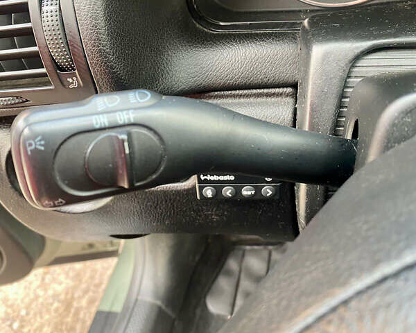 Зеленый Фольксваген Пассат, объемом двигателя 1.78 л и пробегом 191 тыс. км за 5950 $, фото 65 на Automoto.ua