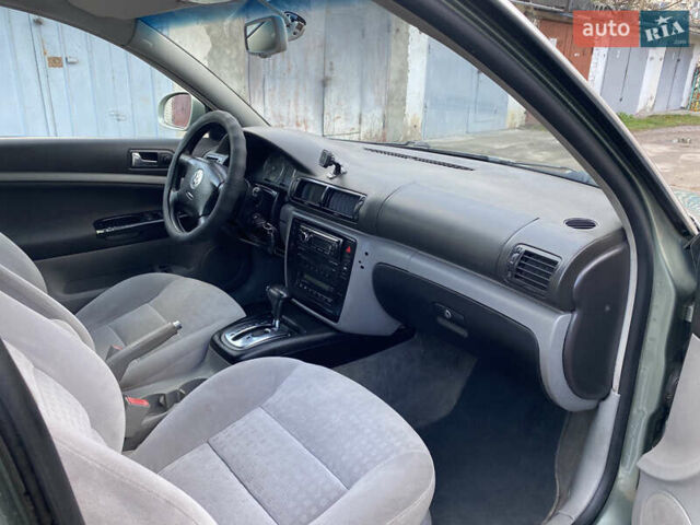 Зелений Фольксваген Пассат, об'ємом двигуна 1.9 л та пробігом 360 тис. км за 4000 $, фото 17 на Automoto.ua