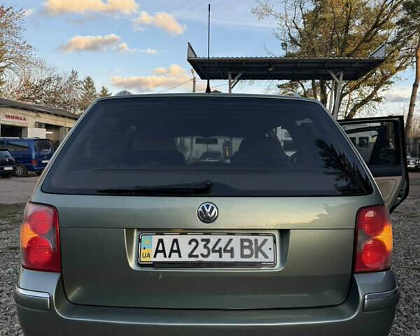 Зелений Фольксваген Пассат, об'ємом двигуна 2.77 л та пробігом 176 тис. км за 3850 $, фото 7 на Automoto.ua