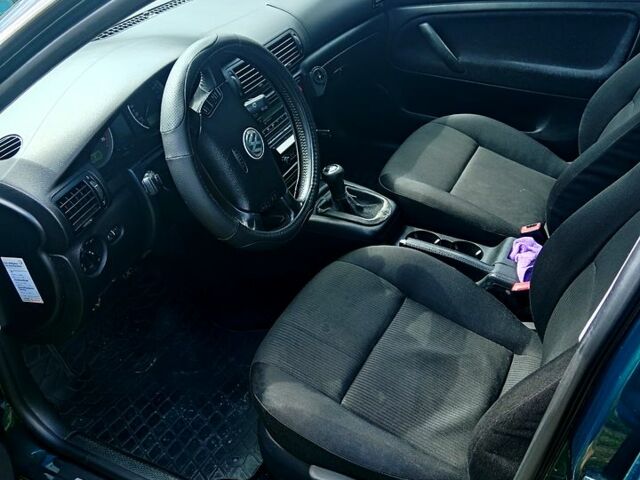 Зеленый Фольксваген Пассат, объемом двигателя 1.6 л и пробегом 338 тыс. км за 4850 $, фото 6 на Automoto.ua