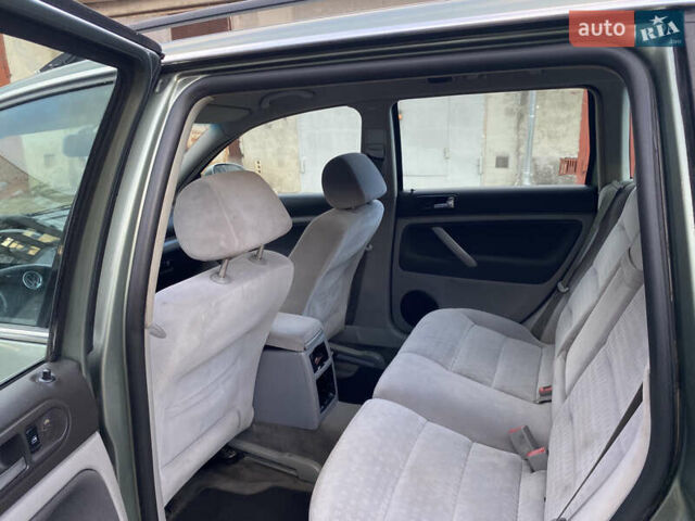 Зелений Фольксваген Пассат, об'ємом двигуна 1.9 л та пробігом 360 тис. км за 4000 $, фото 20 на Automoto.ua