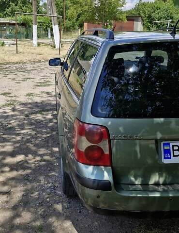 Зелений Фольксваген Пассат, об'ємом двигуна 1.9 л та пробігом 430 тис. км за 4500 $, фото 1 на Automoto.ua