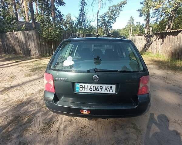 Зелений Фольксваген Пассат, об'ємом двигуна 1.6 л та пробігом 400 тис. км за 3700 $, фото 8 на Automoto.ua