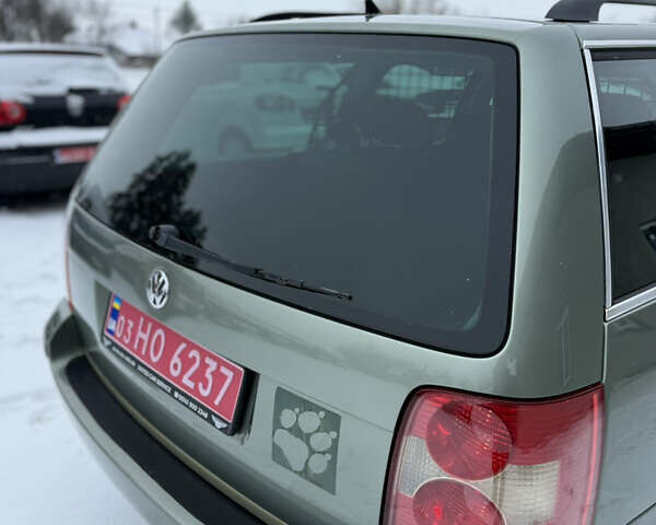 Зеленый Фольксваген Пассат, объемом двигателя 1.6 л и пробегом 184 тыс. км за 4999 $, фото 49 на Automoto.ua