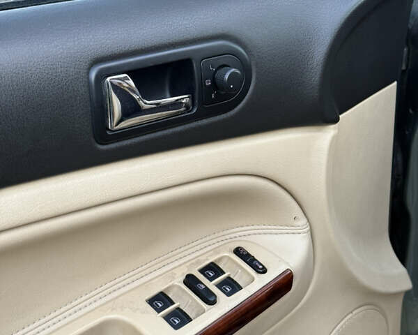 Зелений Фольксваген Пассат, об'ємом двигуна 2.77 л та пробігом 176 тис. км за 3850 $, фото 13 на Automoto.ua