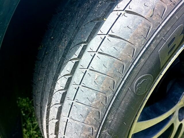 Зеленый Фольксваген Пассат, объемом двигателя 1.6 л и пробегом 338 тыс. км за 4850 $, фото 10 на Automoto.ua