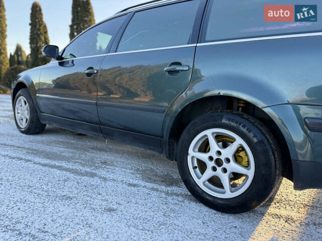 Зеленый Фольксваген Пассат, объемом двигателя 1.9 л и пробегом 267 тыс. км за 4150 $, фото 78 на Automoto.ua