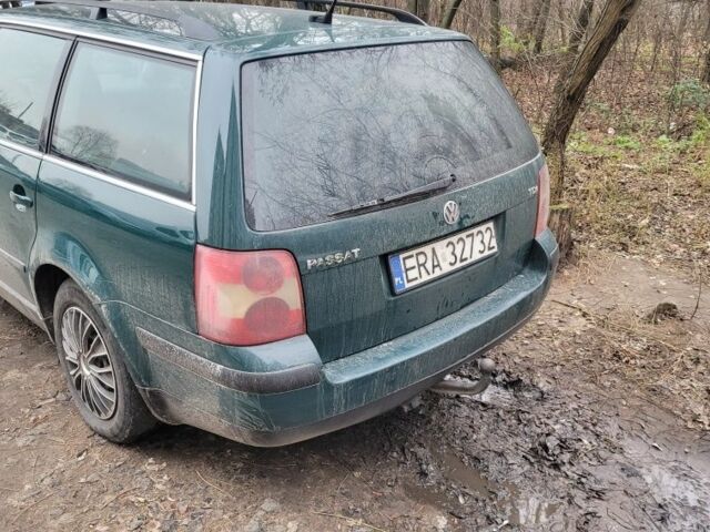 Зеленый Фольксваген Пассат, объемом двигателя 0 л и пробегом 300 тыс. км за 2500 $, фото 2 на Automoto.ua