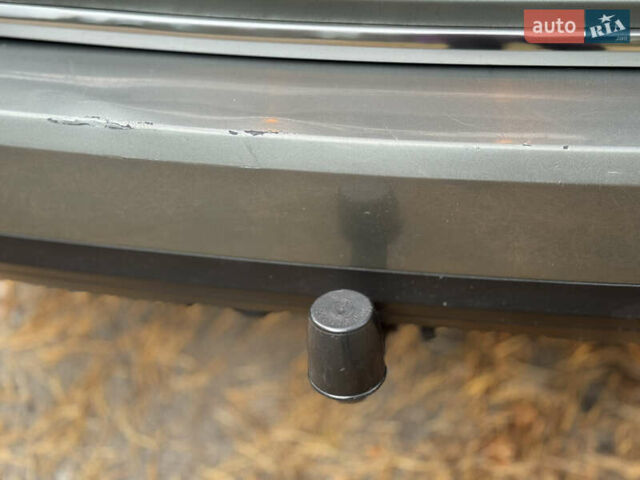 Зеленый Фольксваген Пассат, объемом двигателя 2 л и пробегом 211 тыс. км за 7500 $, фото 65 на Automoto.ua