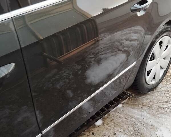 Зеленый Фольксваген Пассат, объемом двигателя 2 л и пробегом 207 тыс. км за 6500 $, фото 18 на Automoto.ua