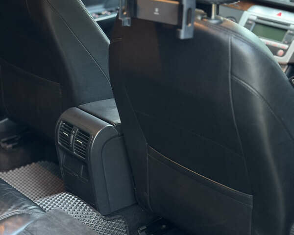 Зеленый Фольксваген Пассат, объемом двигателя 2 л и пробегом 211 тыс. км за 7500 $, фото 24 на Automoto.ua