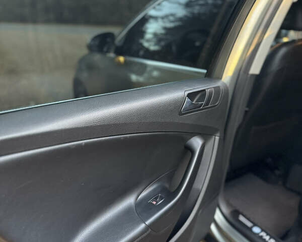 Зеленый Фольксваген Пассат, объемом двигателя 2 л и пробегом 211 тыс. км за 7500 $, фото 31 на Automoto.ua