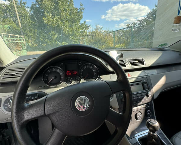 Зеленый Фольксваген Пассат, объемом двигателя 1.6 л и пробегом 194 тыс. км за 6500 $, фото 14 на Automoto.ua