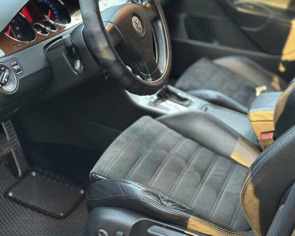 Зеленый Фольксваген Пассат, объемом двигателя 2 л и пробегом 211 тыс. км за 7500 $, фото 26 на Automoto.ua