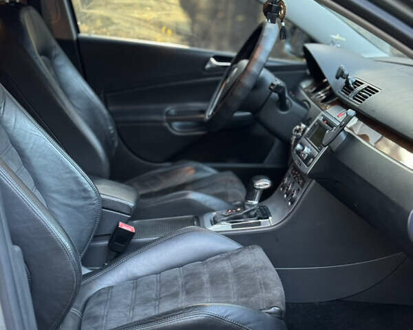 Зеленый Фольксваген Пассат, объемом двигателя 2 л и пробегом 211 тыс. км за 7500 $, фото 41 на Automoto.ua