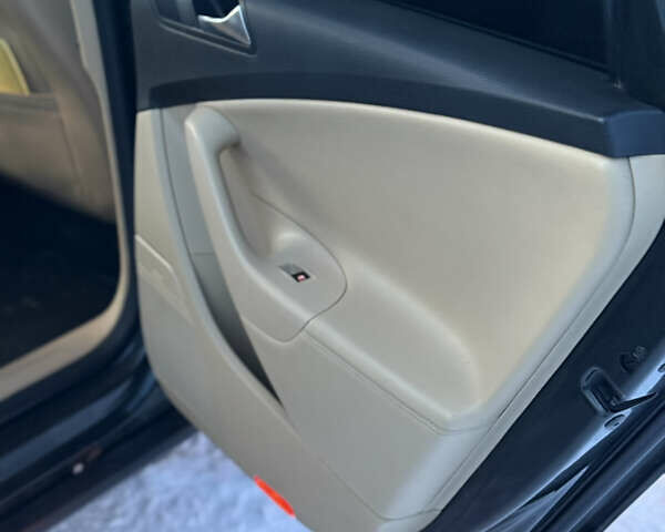 Зеленый Фольксваген Пассат, объемом двигателя 1.97 л и пробегом 299 тыс. км за 4998 $, фото 8 на Automoto.ua