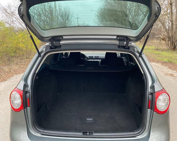 Зеленый Фольксваген Пассат, объемом двигателя 1.4 л и пробегом 266 тыс. км за 6400 $, фото 8 на Automoto.ua