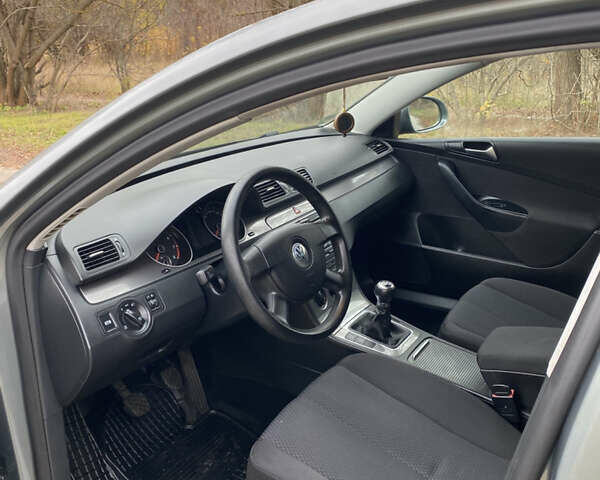 Зеленый Фольксваген Пассат, объемом двигателя 1.4 л и пробегом 266 тыс. км за 6400 $, фото 11 на Automoto.ua