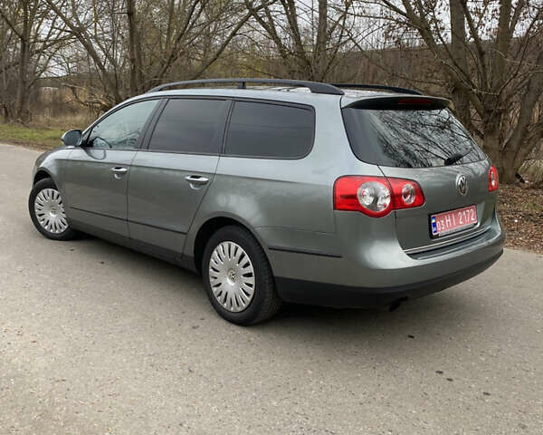 Зеленый Фольксваген Пассат, объемом двигателя 1.4 л и пробегом 266 тыс. км за 6400 $, фото 2 на Automoto.ua