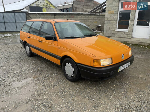 Помаранчевий Фольксваген Пассат, об'ємом двигуна 1.6 л та пробігом 288 тис. км за 1499 $, фото 19 на Automoto.ua