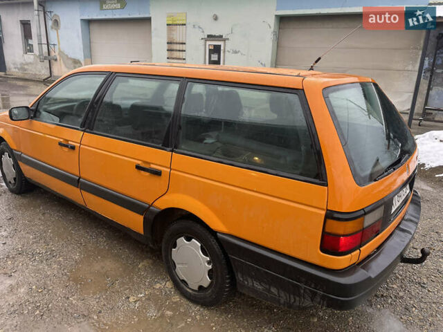 Помаранчевий Фольксваген Пассат, об'ємом двигуна 1.6 л та пробігом 288 тис. км за 1499 $, фото 8 на Automoto.ua