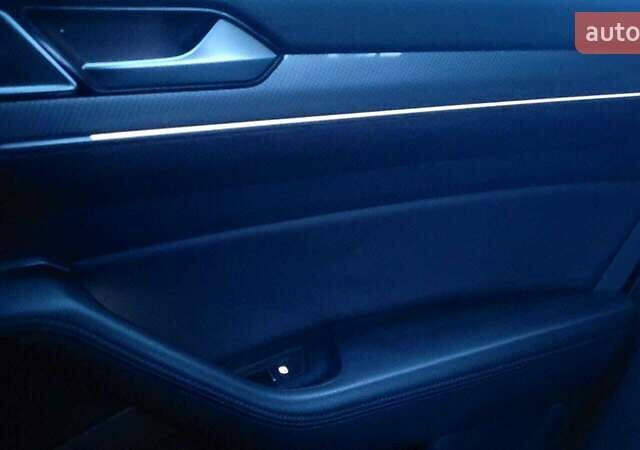 Оранжевый Фольксваген Пассат, объемом двигателя 1.97 л и пробегом 249 тыс. км за 17500 $, фото 29 на Automoto.ua